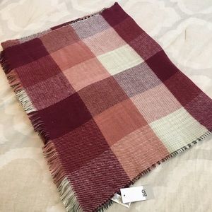 BNWT Nordstrom Blanket Scarf